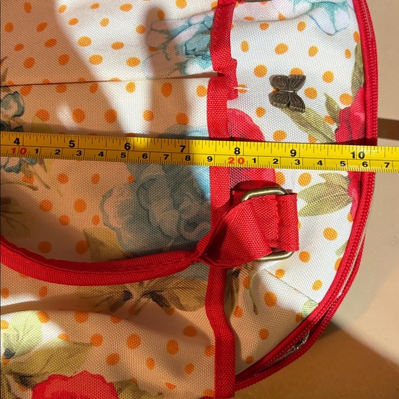 The Pioneer Woman Polka Dot Floral Tote with Red and Blue insulated lunchbox - Picture 6 of 6